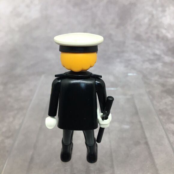 Playmobil Blond Policeman - Picture 4 of 4